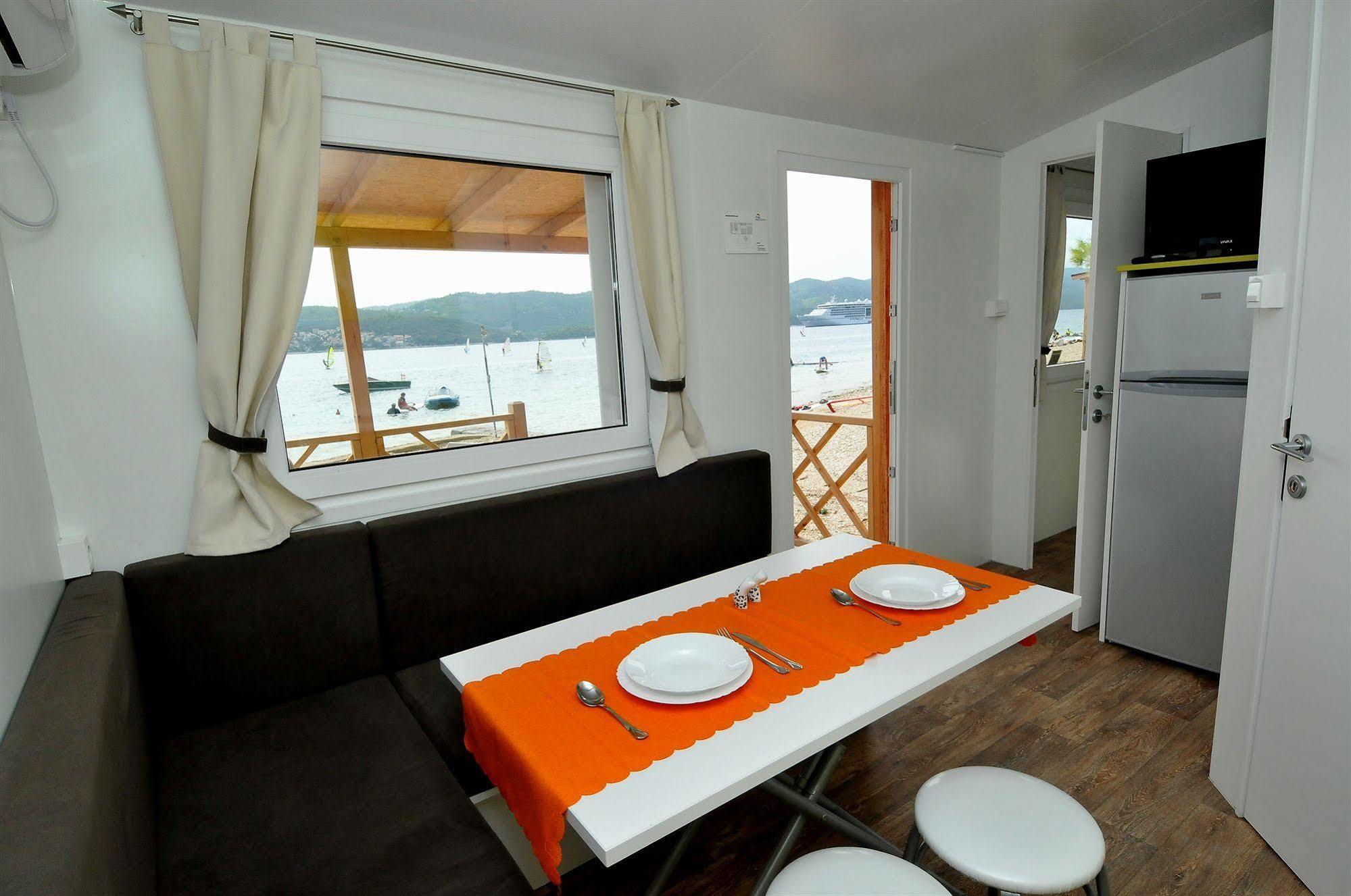Camp Perna Hotel Kuciste Kültér fotó