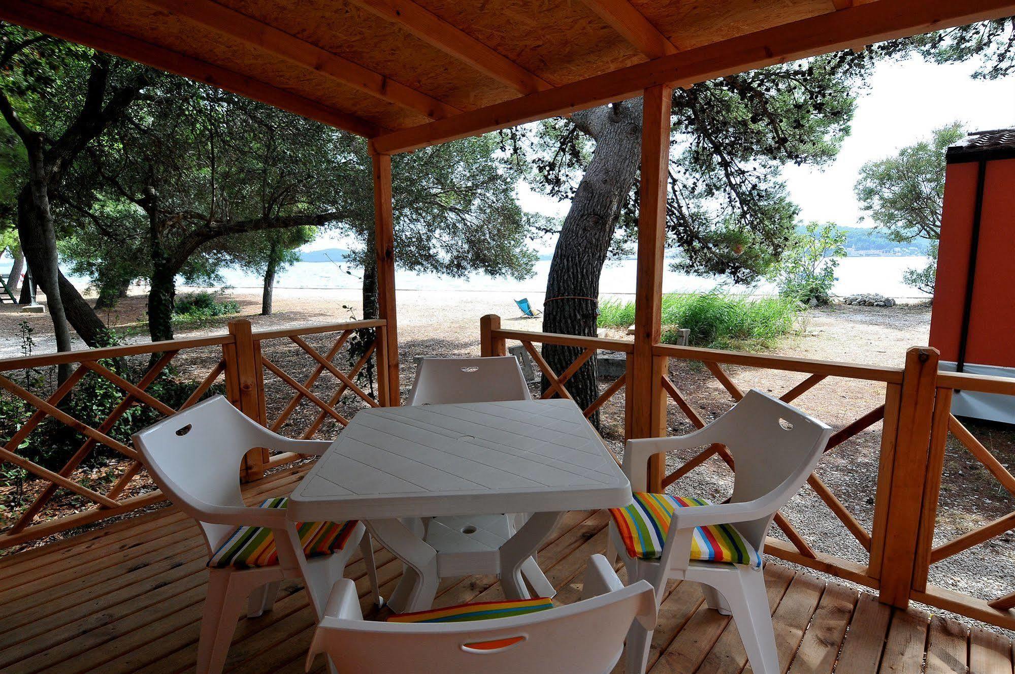 Camp Perna Hotel Kuciste Kültér fotó