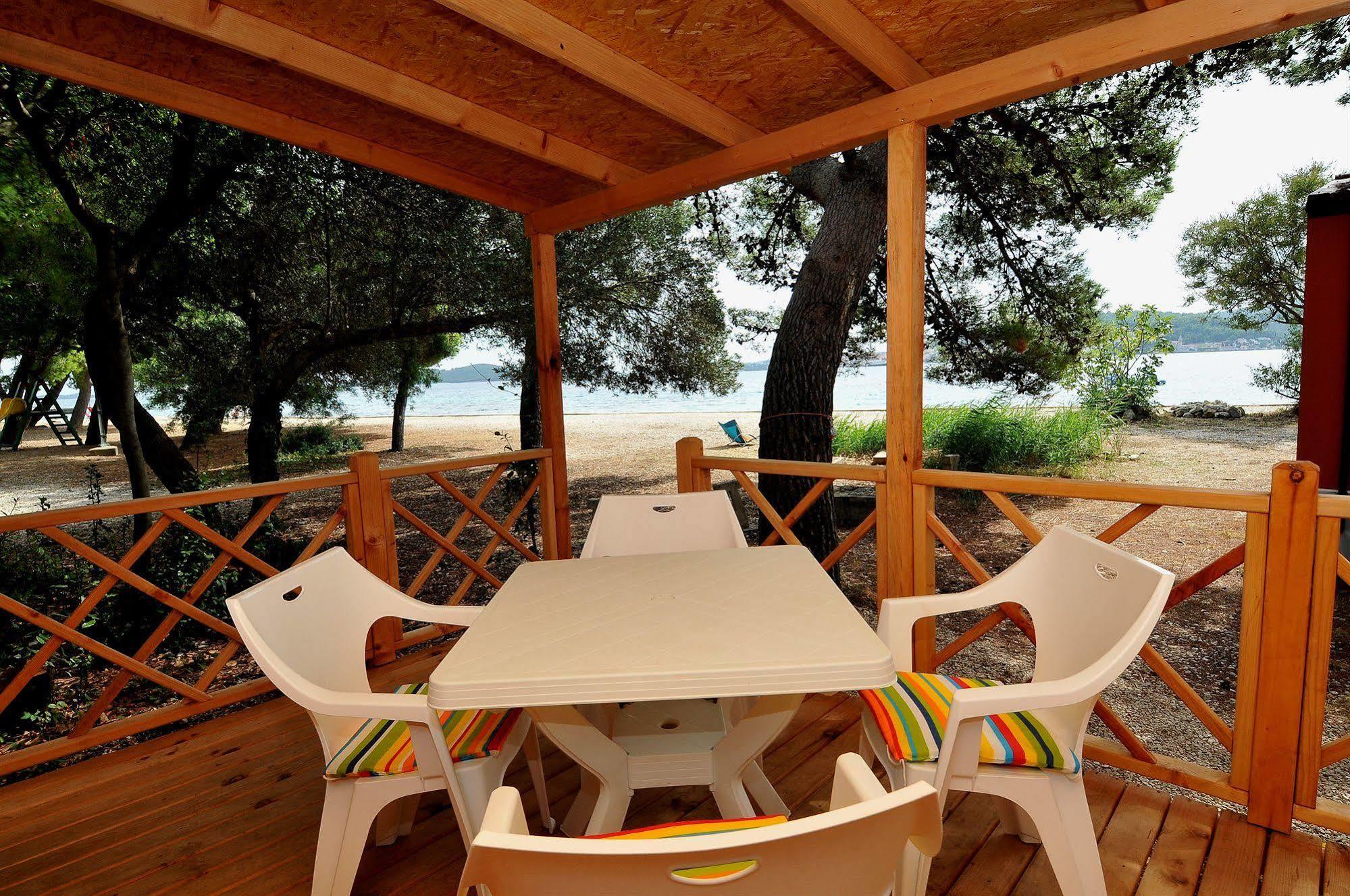 Camp Perna Hotel Kuciste Kültér fotó