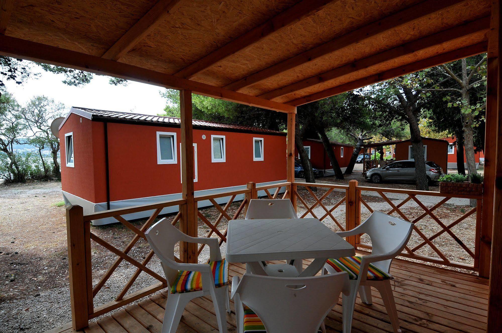 Camp Perna Hotel Kuciste Kültér fotó